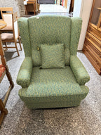 Fotoliu cu Cadru din Lemn Masiv și Tapițerie Verde din Stofă – 80 × 80 × 100 cm