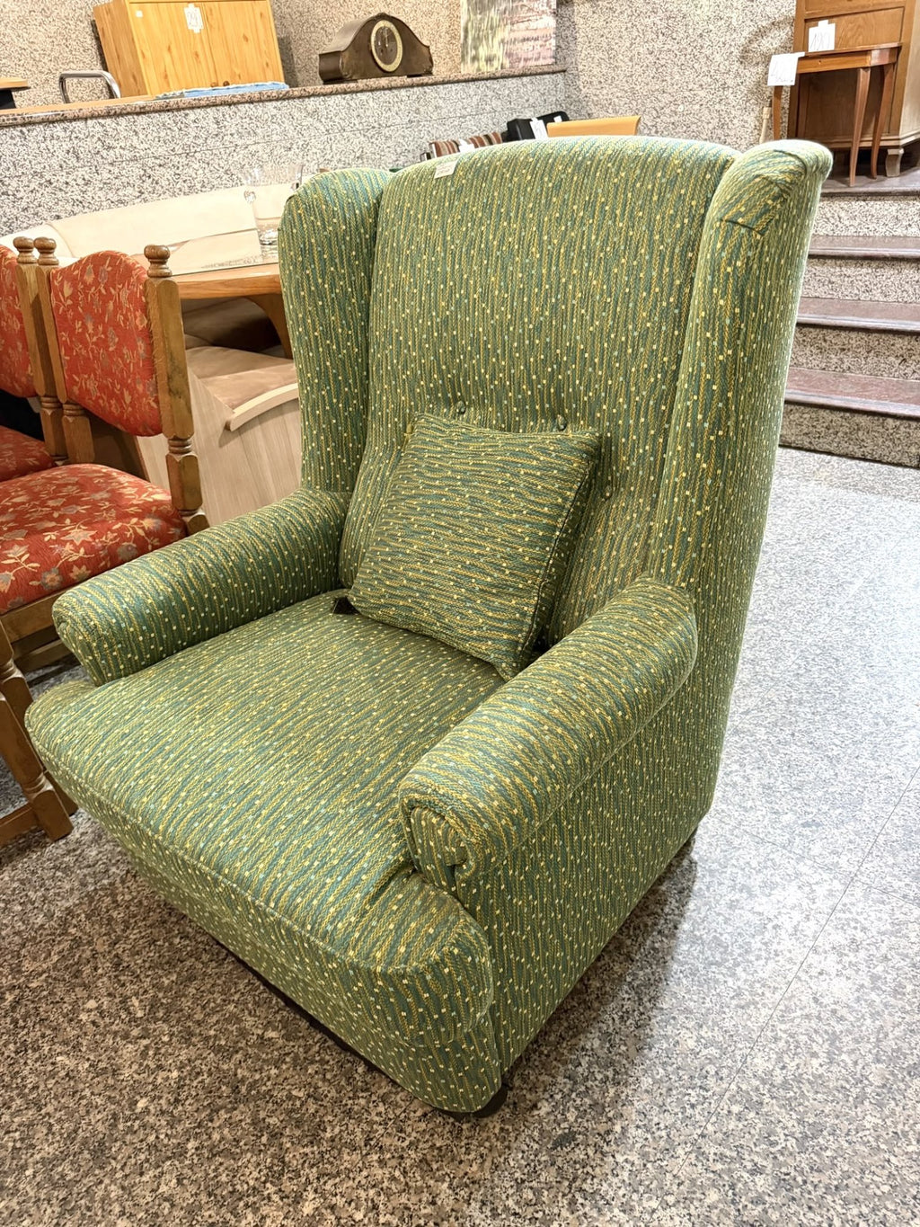 Fotoliu cu Cadru din Lemn Masiv și Tapițerie Verde din Stofă – 80 × 80 × 100 cm