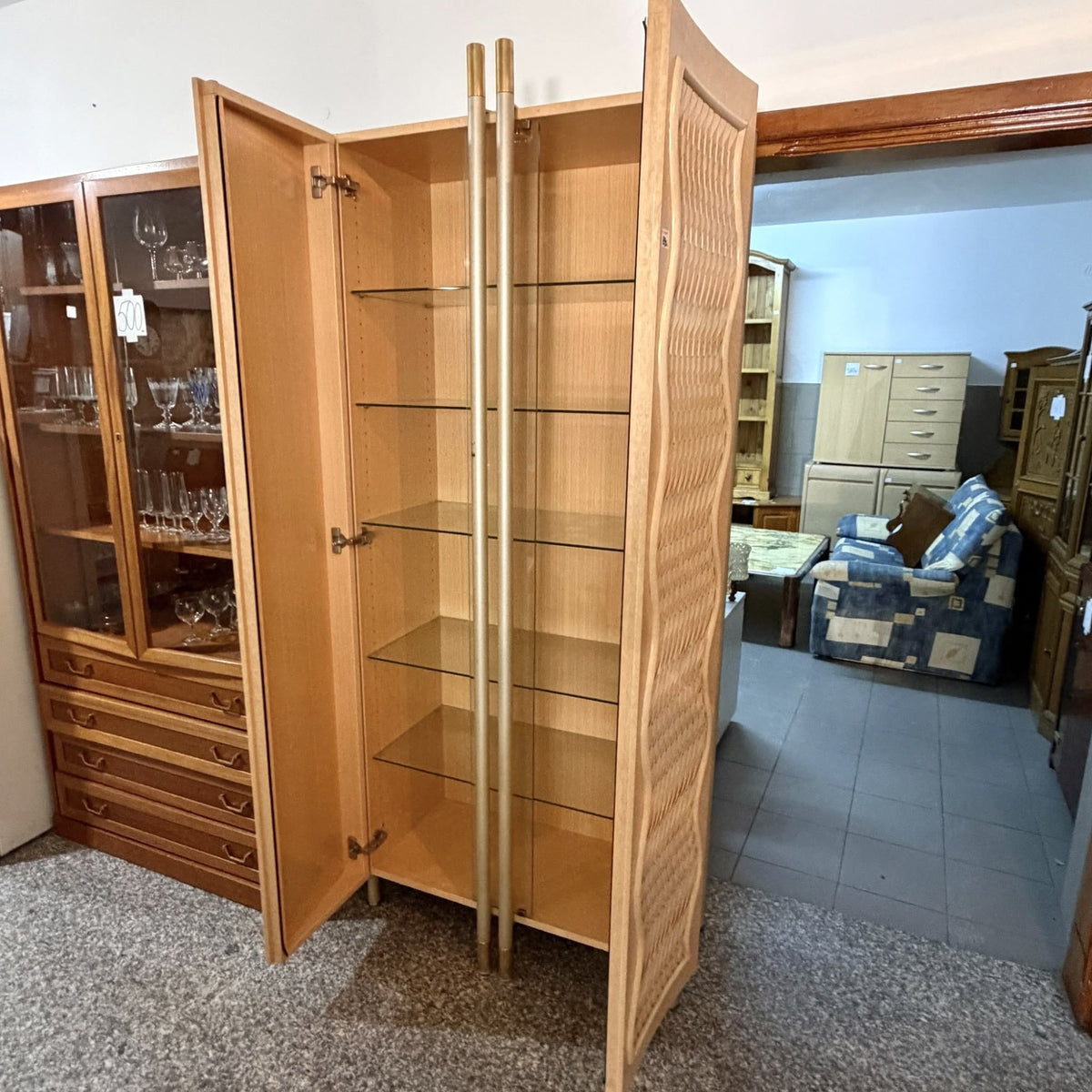 Dulap cu 2 Uși și Polițe din Sticlă – 100 × 45 × 210 cm