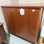 Comodă din Lemn și PAL – 97 × 42 × 98 cm