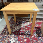 Masă de Dining din Lemn – 74 × 74 × 75 cm