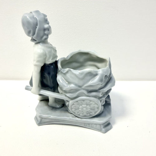 Bibelou din Porțelan Fin Rauenstein, Thuringia – cca. 1890–1920 – 10 × 6 × 13 cm