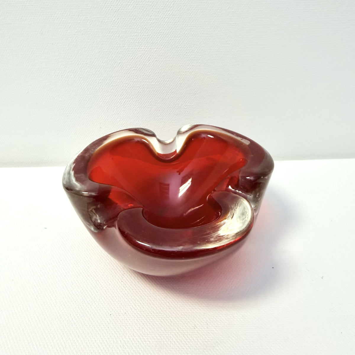 Scrumieră Murano Roșie – Ø11 × 5 cm