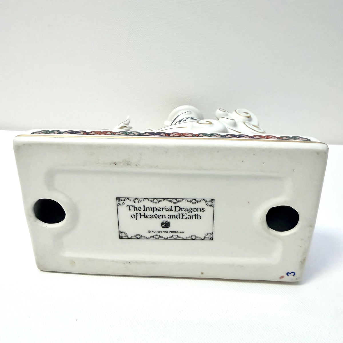 Suport de Lumânare cu un Braț, Stil Cal Înaripat – 15,5 × 17 cm