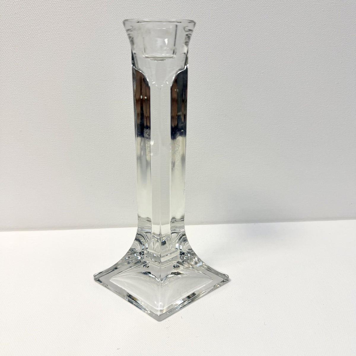 Suport de Lumânare din Cristal 24% PbO – 11,5 × 9 × 20 cm