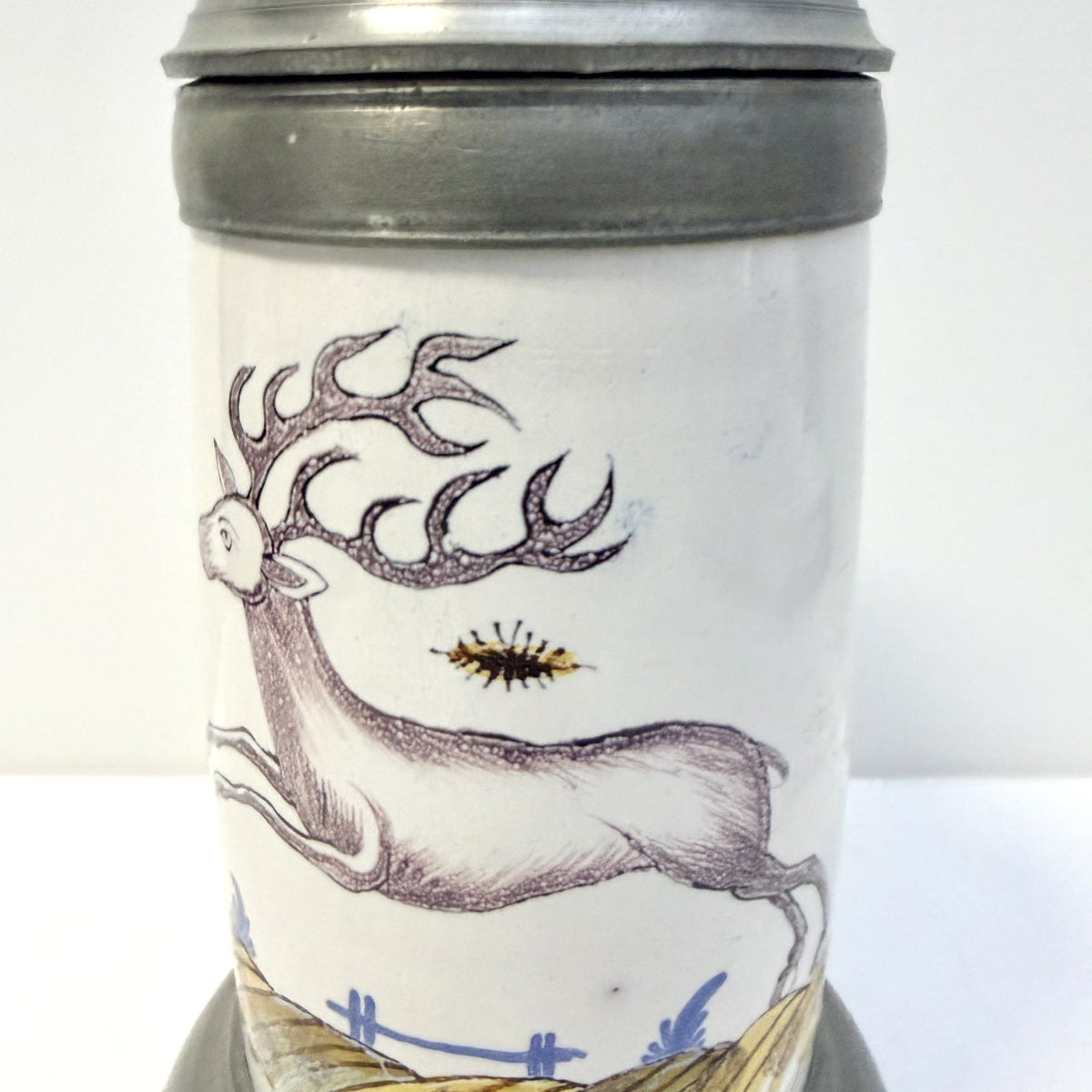 Halbă Vintage din Ceramică, Lucrată și Pictată Manual, cu Capac din Zinc – Ø15 × 27 cm