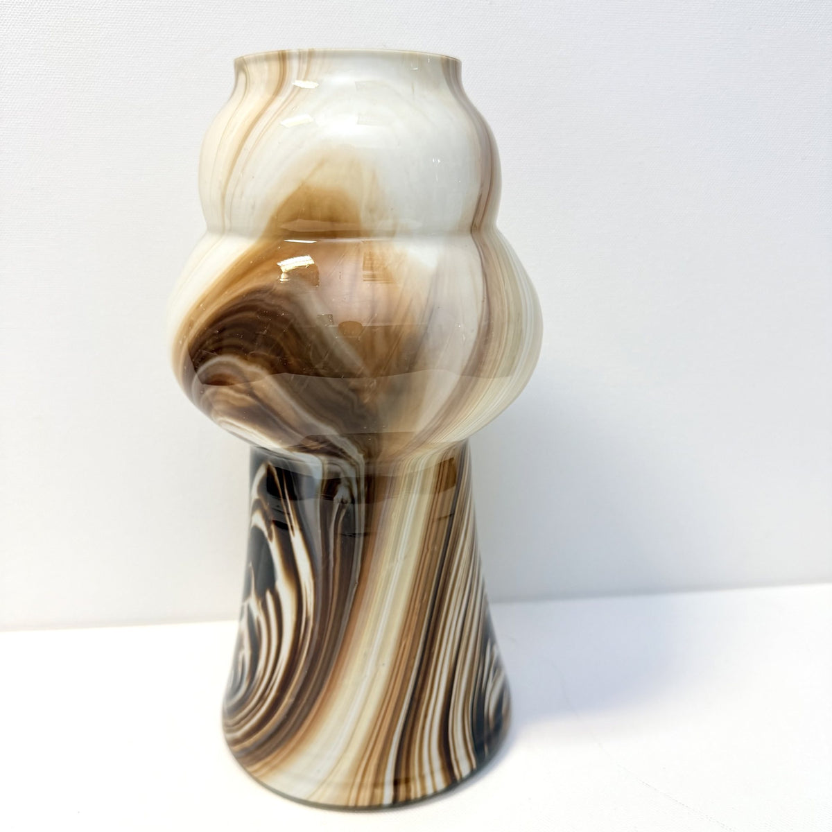 Vază din Sticlă Lucrată Manual – Ø13 × 25 cm