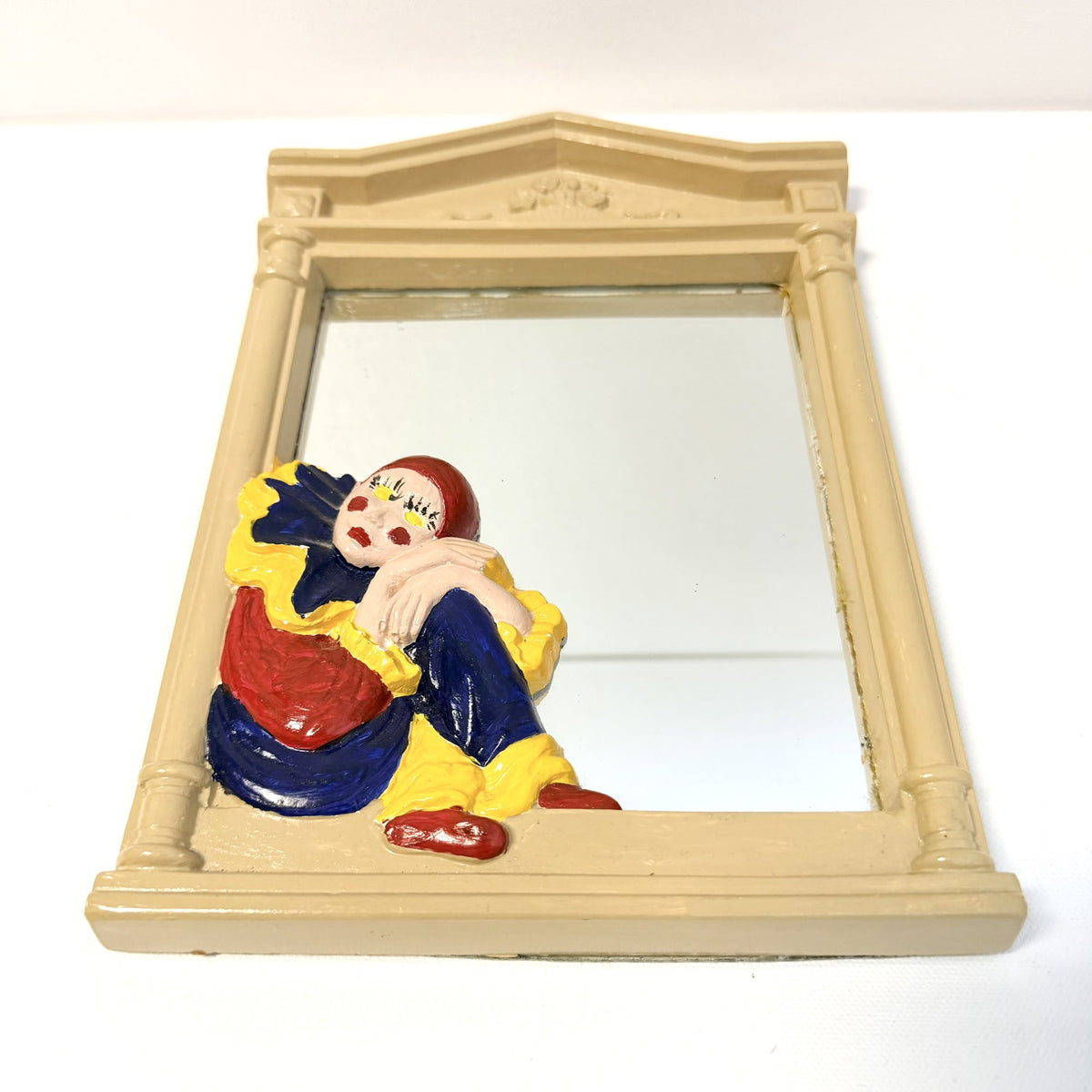 Oglindă cu Ramă din Gips, Lucrată Manual, Motiv Clovn – 19,5 × 2 × 28 cm