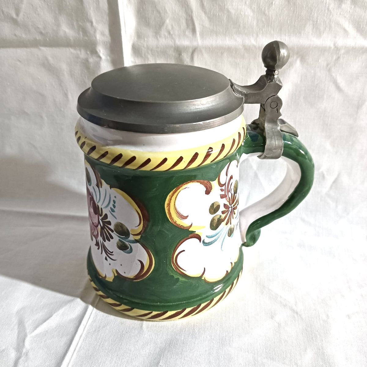 Halbă din Ceramică cu Capac din Zinc, Verde cu Motiv Floral – Ø10 × 14 cm