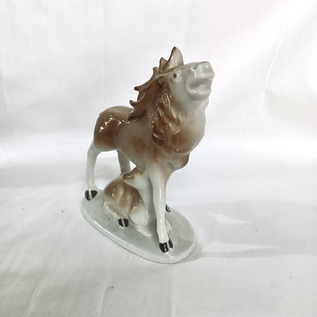 Bibelou din Porțelan în Formă de Cerb – 10 × 5 × 13 cm