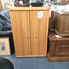 Comodă din Lemn și PAL cu 2 Uși – 70 × 38 × 107 cm